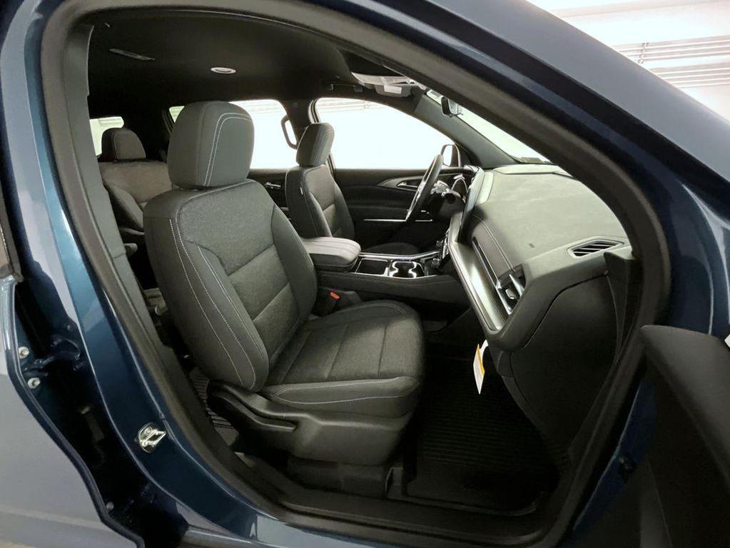 new 2026 Chevrolet Traverse car, priced at $44,451