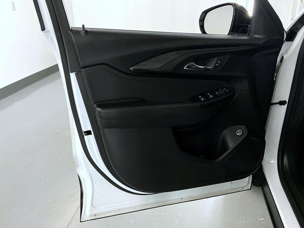 used 2023 Chevrolet TrailBlazer car, priced at $22,038