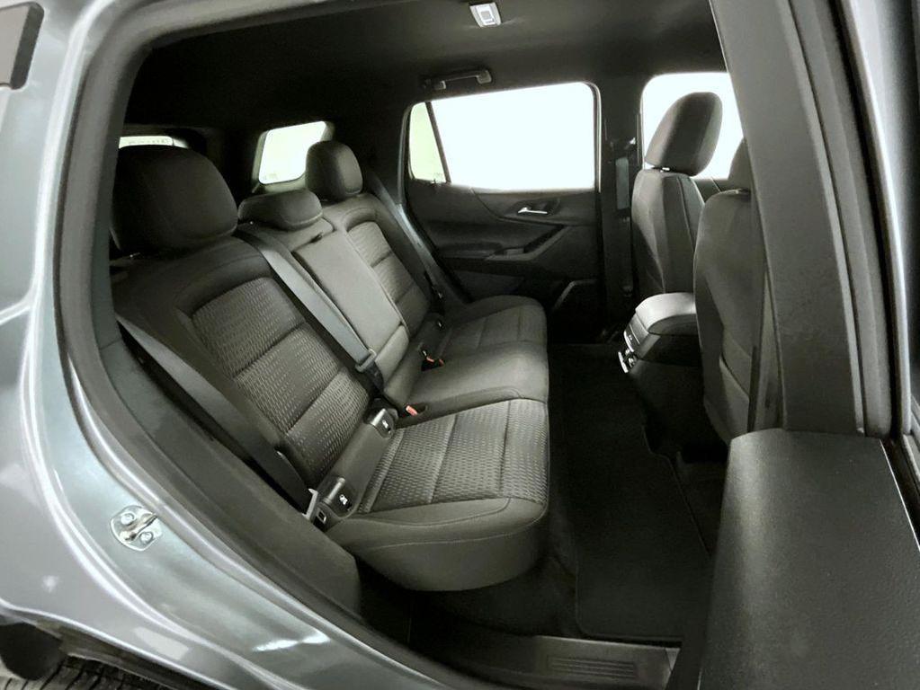 used 2025 Chevrolet Equinox car, priced at $27,999