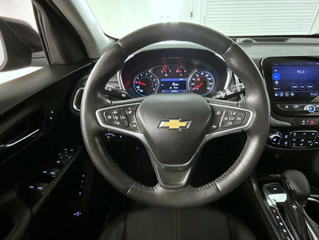 used 2022 Chevrolet Equinox car, priced at $25,999
