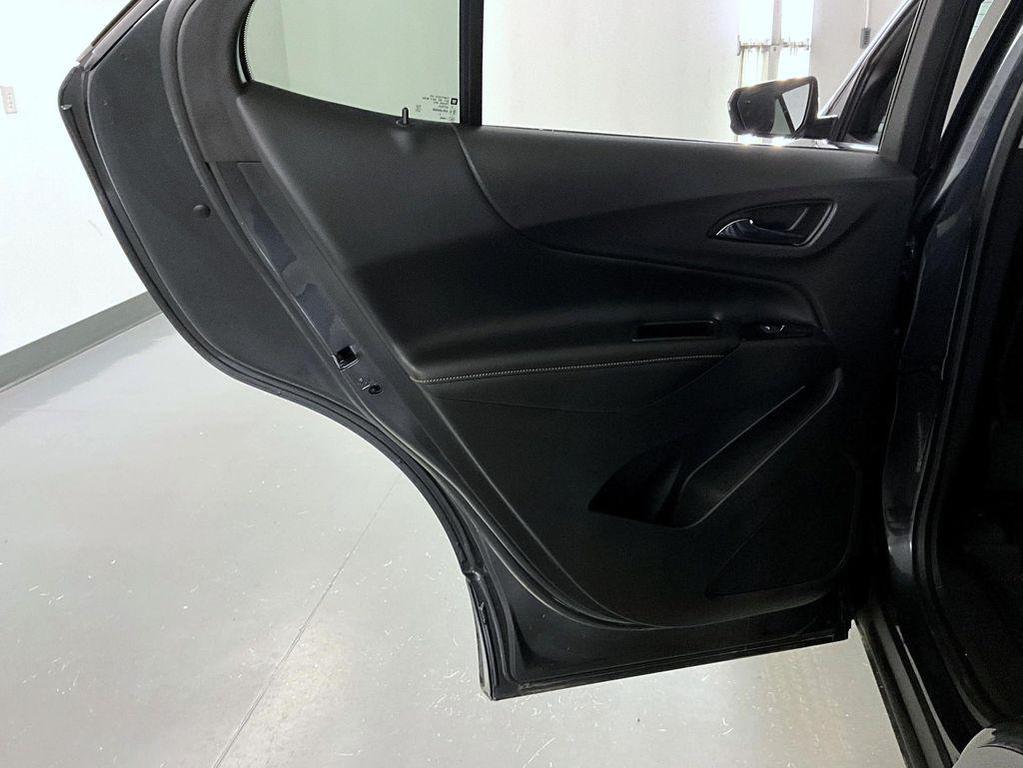 used 2022 Chevrolet Equinox car, priced at $25,999