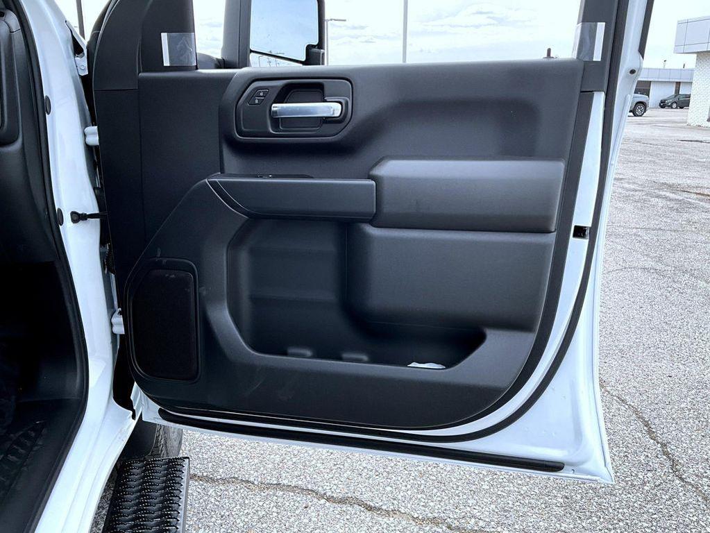 new 2026 Chevrolet Silverado 3500 car, priced at $67,995
