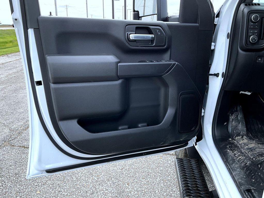 new 2026 Chevrolet Silverado 3500 car, priced at $67,995