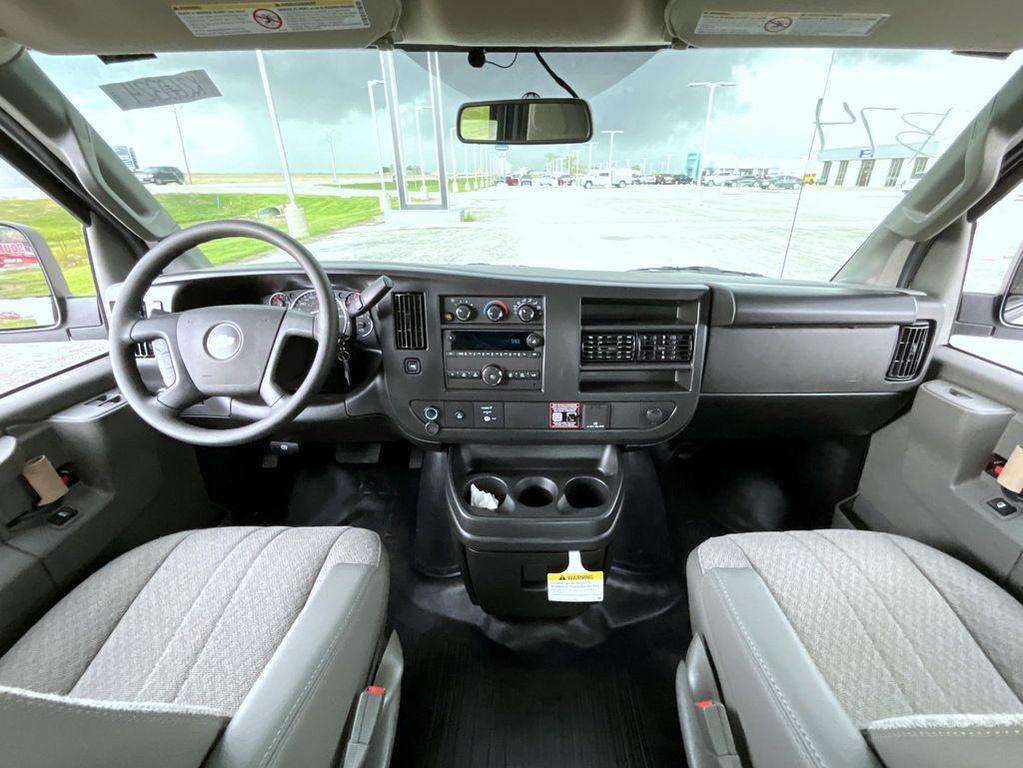 new 2026 Chevrolet Express 2500 car