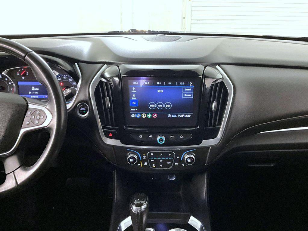 used 2020 Chevrolet Traverse car, priced at $22,199