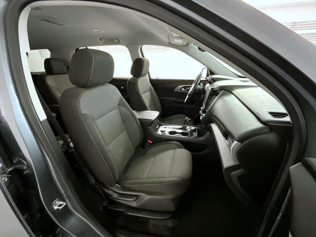 used 2020 Chevrolet Traverse car, priced at $22,199