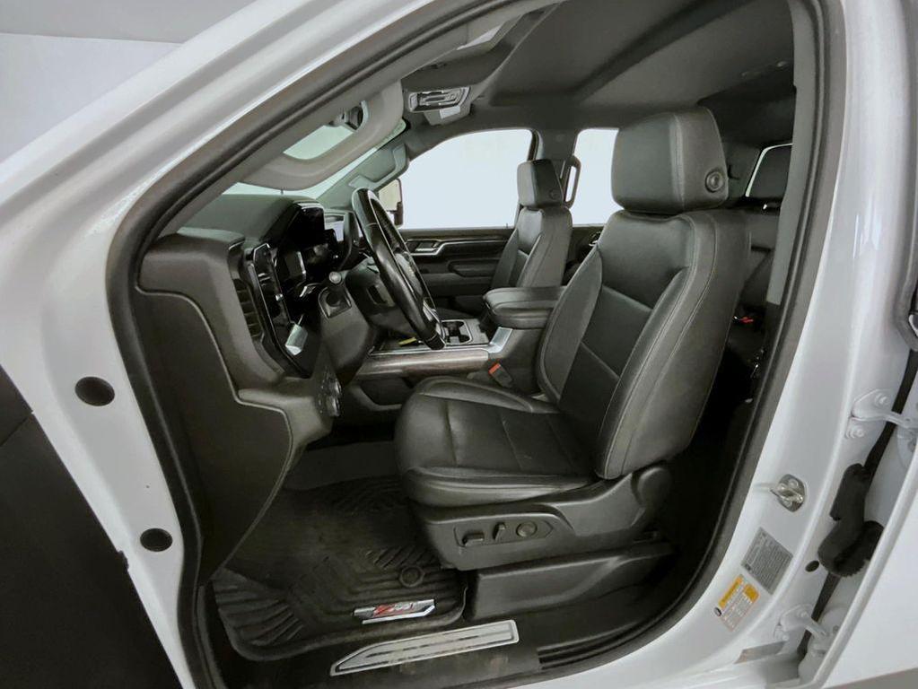 used 2024 Chevrolet Silverado 2500 car, priced at $60,177