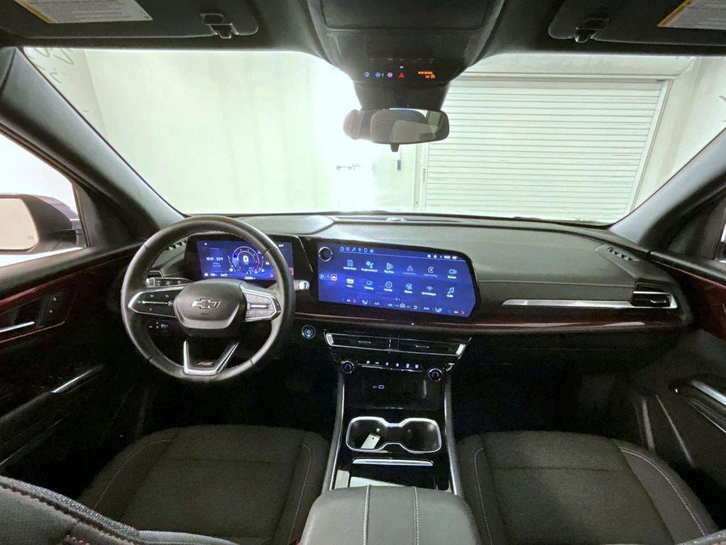 used 2024 Chevrolet Traverse car, priced at $43,614