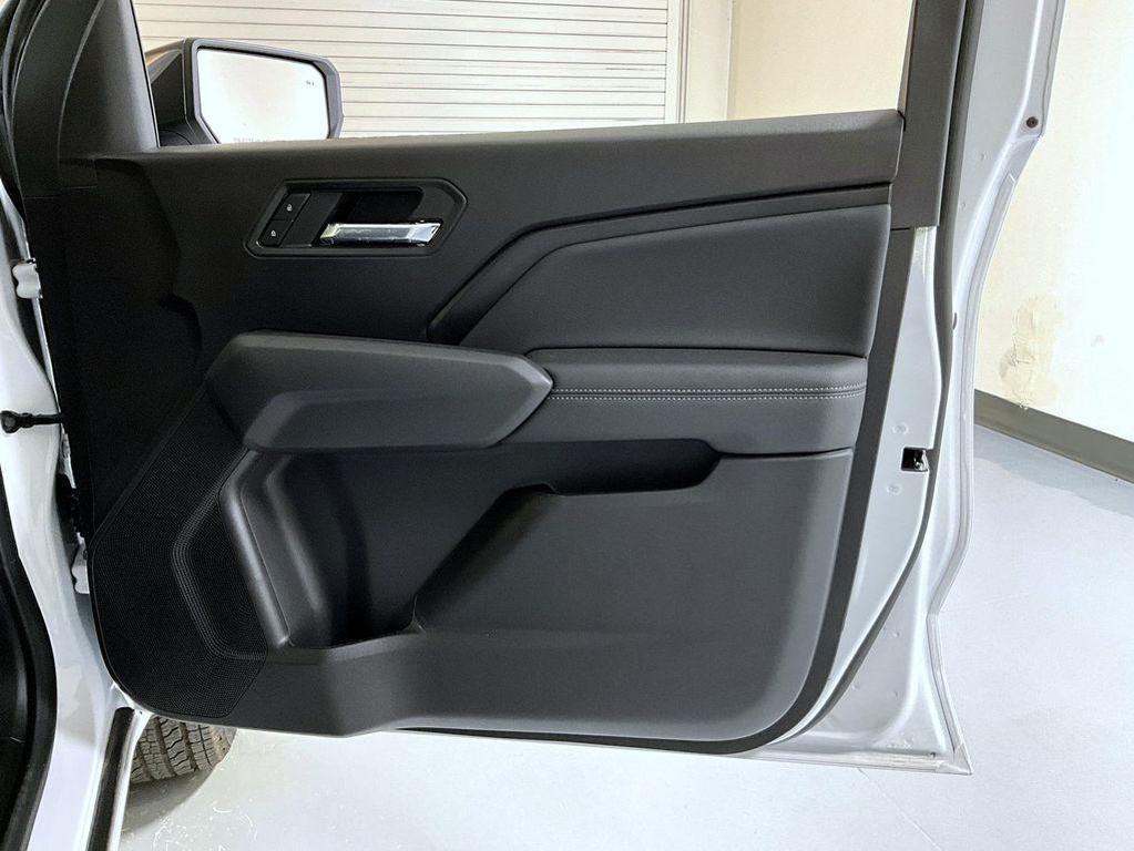 new 2026 Chevrolet Colorado car, priced at $45,683