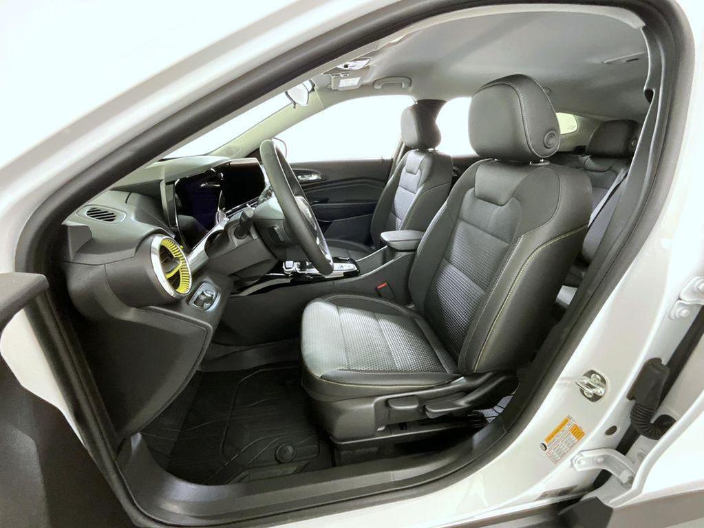 new 2026 Chevrolet Trax car, priced at $27,008