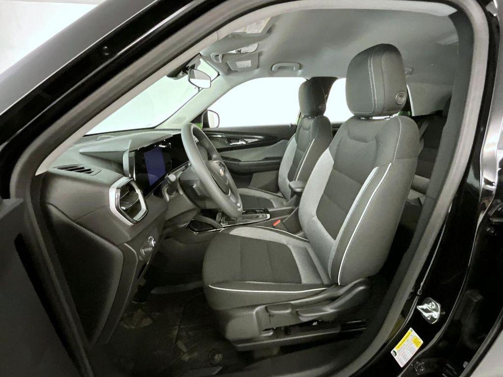 new 2026 Chevrolet TrailBlazer car, priced at $27,803