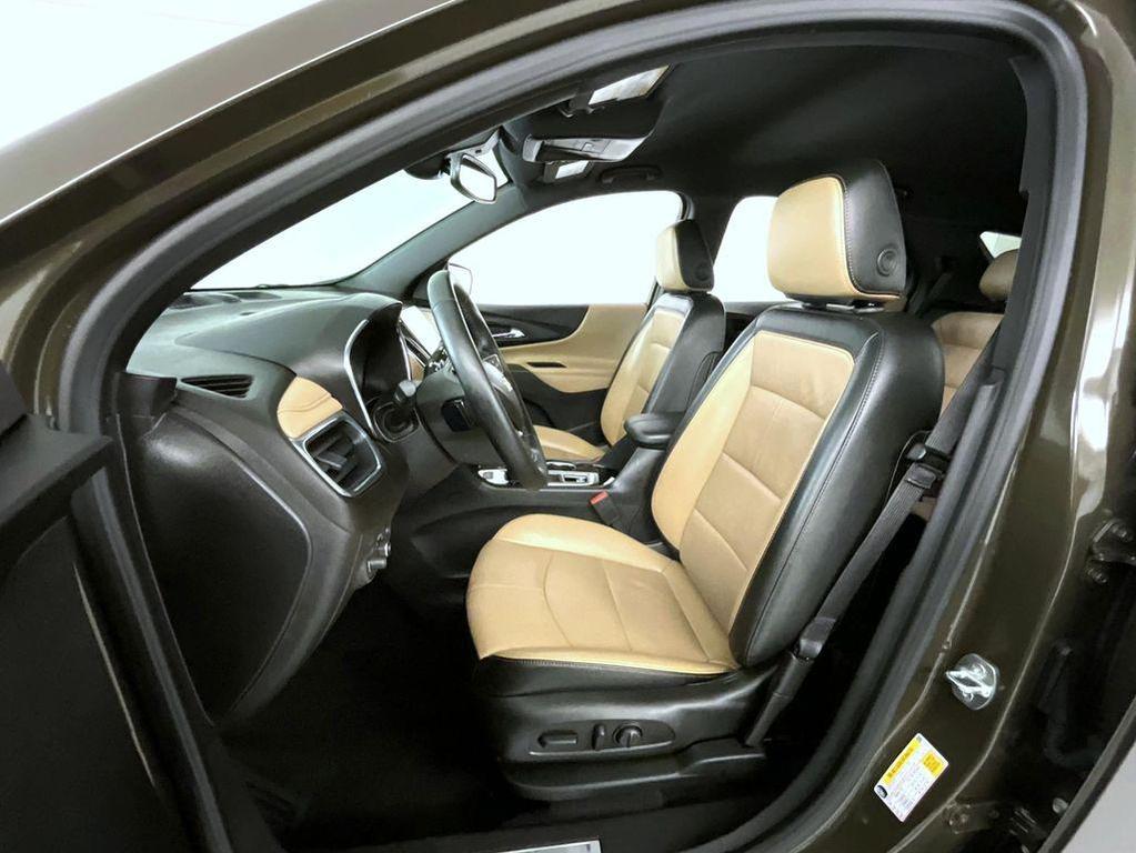 used 2023 Chevrolet Equinox car, priced at $27,899