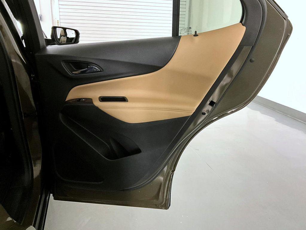 used 2023 Chevrolet Equinox car, priced at $27,899