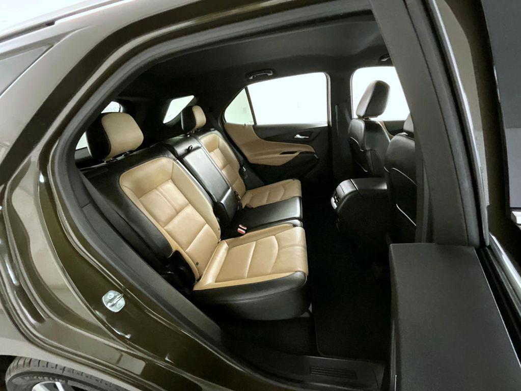 used 2023 Chevrolet Equinox car, priced at $27,899