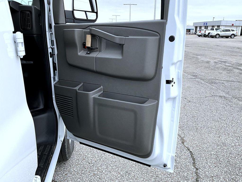 new 2026 Chevrolet Express 2500 car, priced at $52,848