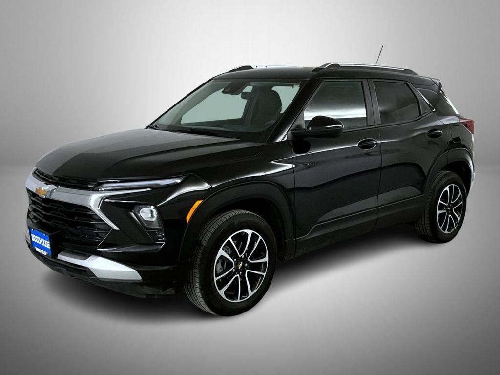used 2025 Chevrolet TrailBlazer car, priced at $25,999
