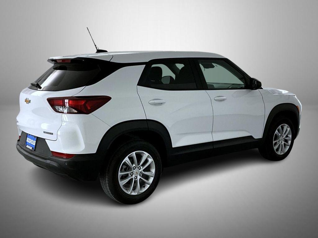 new 2026 Chevrolet TrailBlazer car, priced at $28,124
