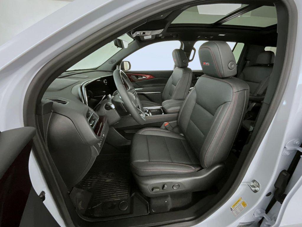 new 2026 Chevrolet Traverse car, priced at $59,353