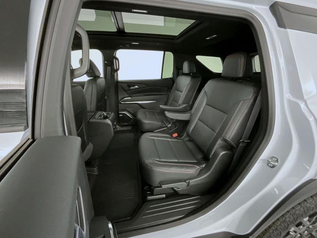 new 2026 Chevrolet Traverse car, priced at $59,353