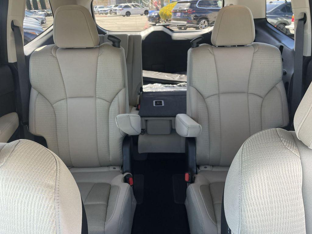 used 2025 Subaru Ascent car, priced at $32,324