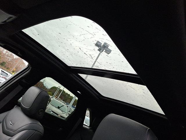 used 2024 Cadillac XT5 car, priced at $40,974