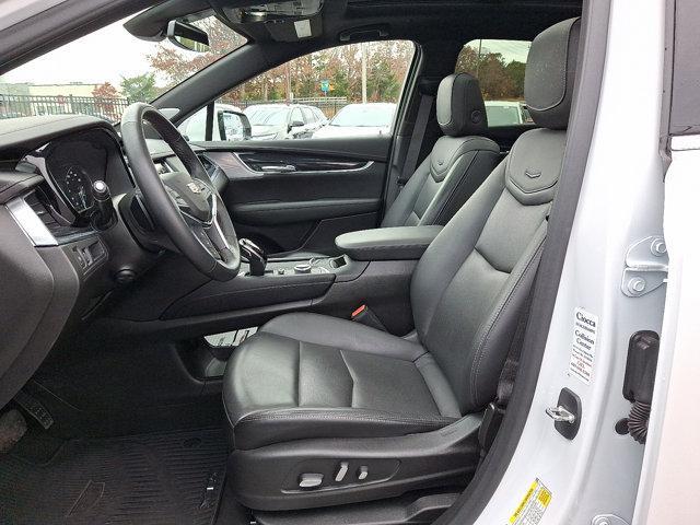 used 2024 Cadillac XT5 car, priced at $40,974
