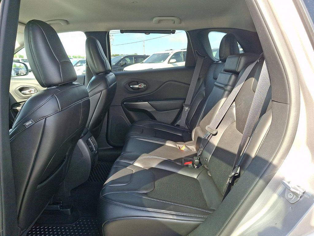 used 2019 Jeep Cherokee car, priced at $16,488
