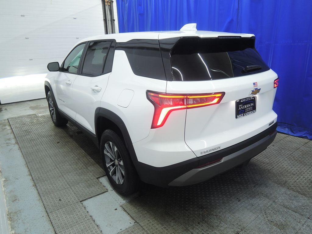 used 2026 Chevrolet Equinox car, priced at $28,895