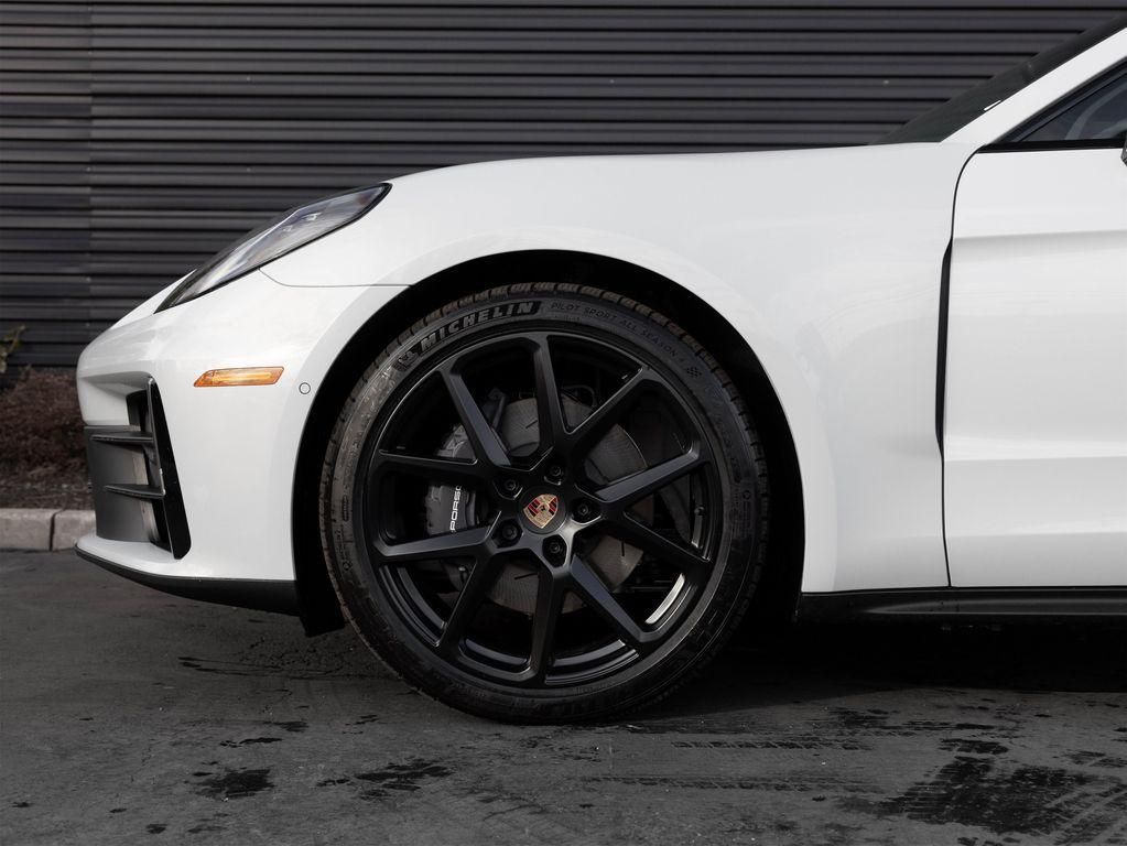new 2026 Porsche Panamera car, priced at $137,060