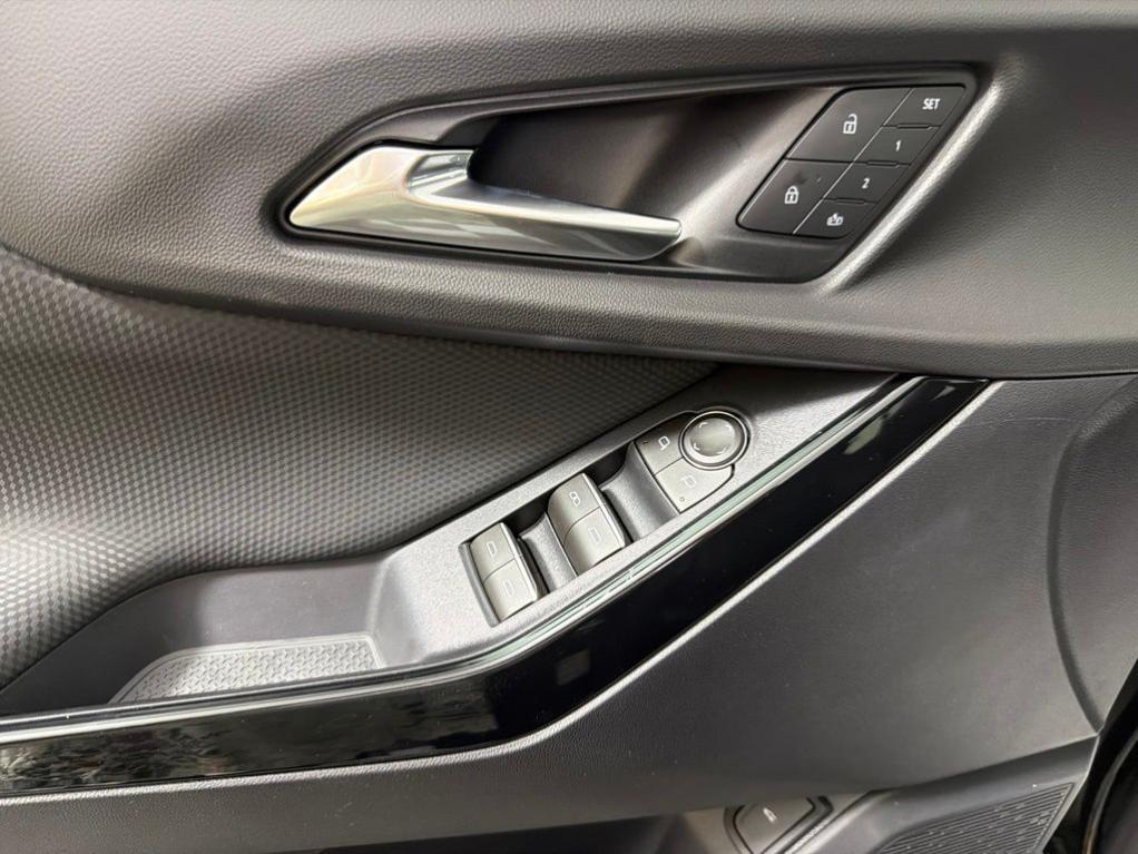 new 2026 Chevrolet Equinox car, priced at $39,976