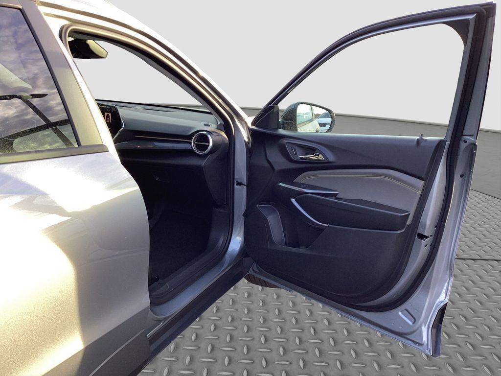 new 2026 Chevrolet Trax car, priced at $25,500