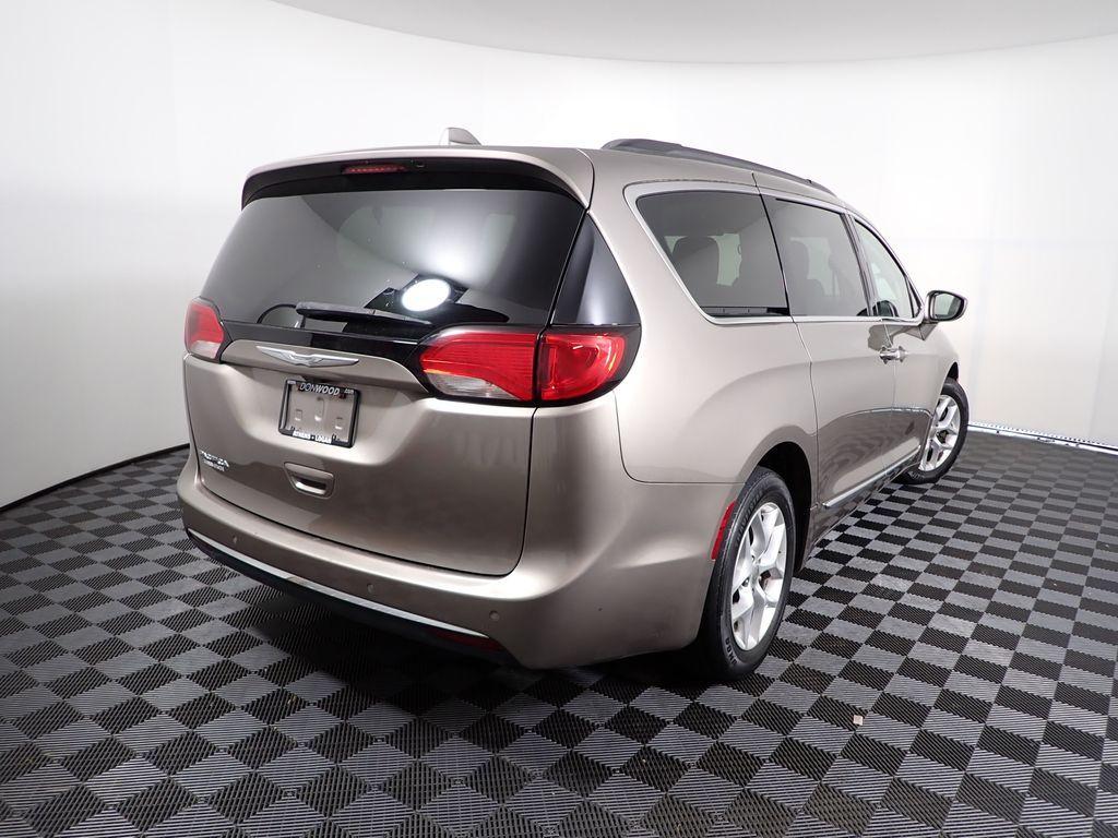 used 2017 Chrysler Pacifica car, priced at $8,728