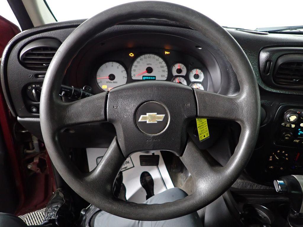 used 2005 Chevrolet TrailBlazer EXT car, priced at $6,000