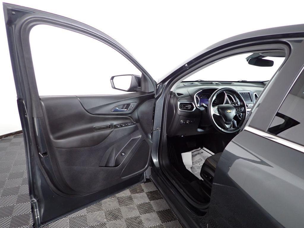 used 2021 Chevrolet Equinox car, priced at $18,735