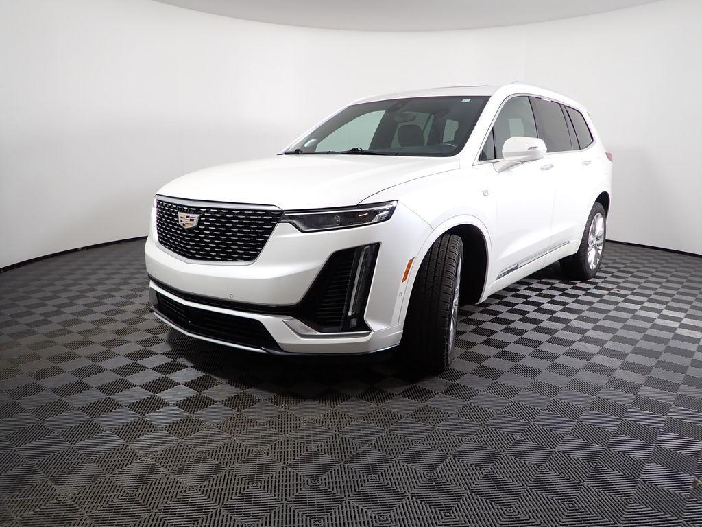 used 2020 Cadillac XT6 car, priced at $25,000
