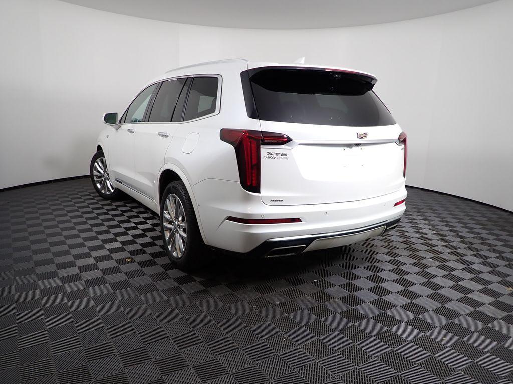 used 2020 Cadillac XT6 car, priced at $25,000