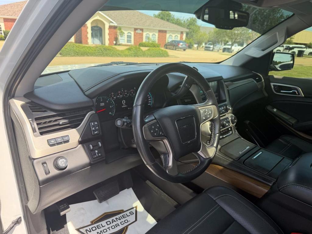 used 2020 GMC Yukon car, priced at $33,135