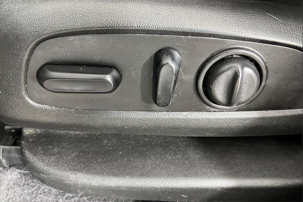 used 2020 Chevrolet Equinox car, priced at $20,995