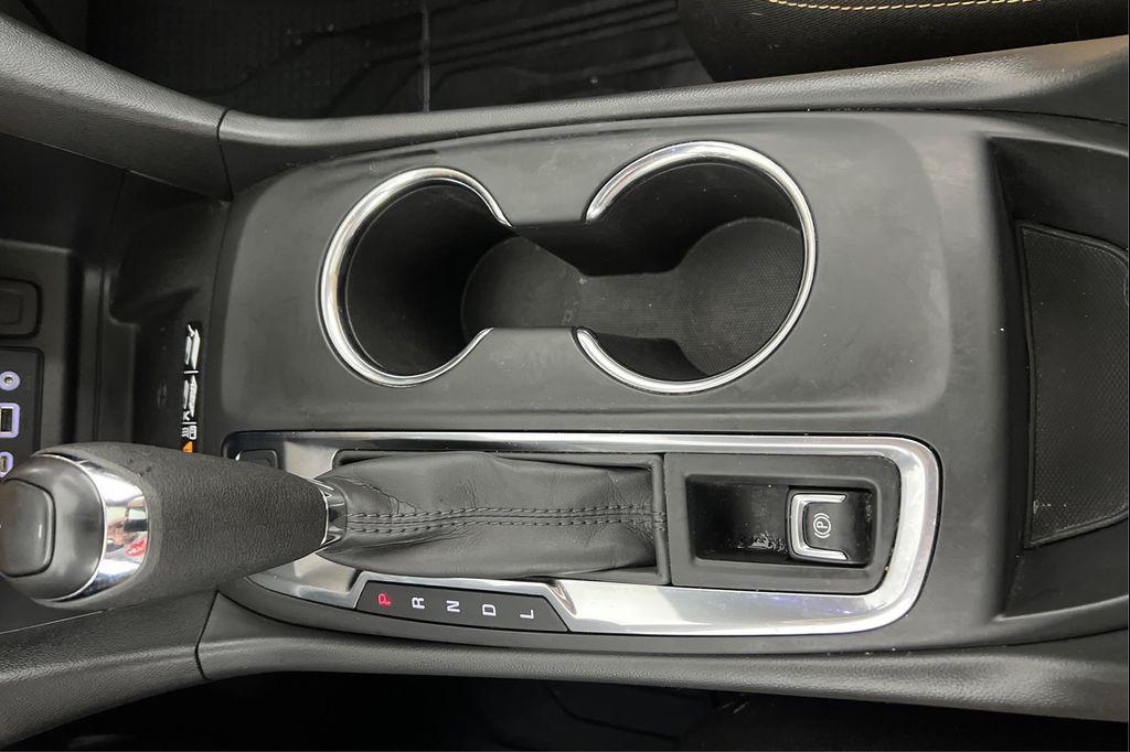 used 2021 Chevrolet Equinox car, priced at $20,995