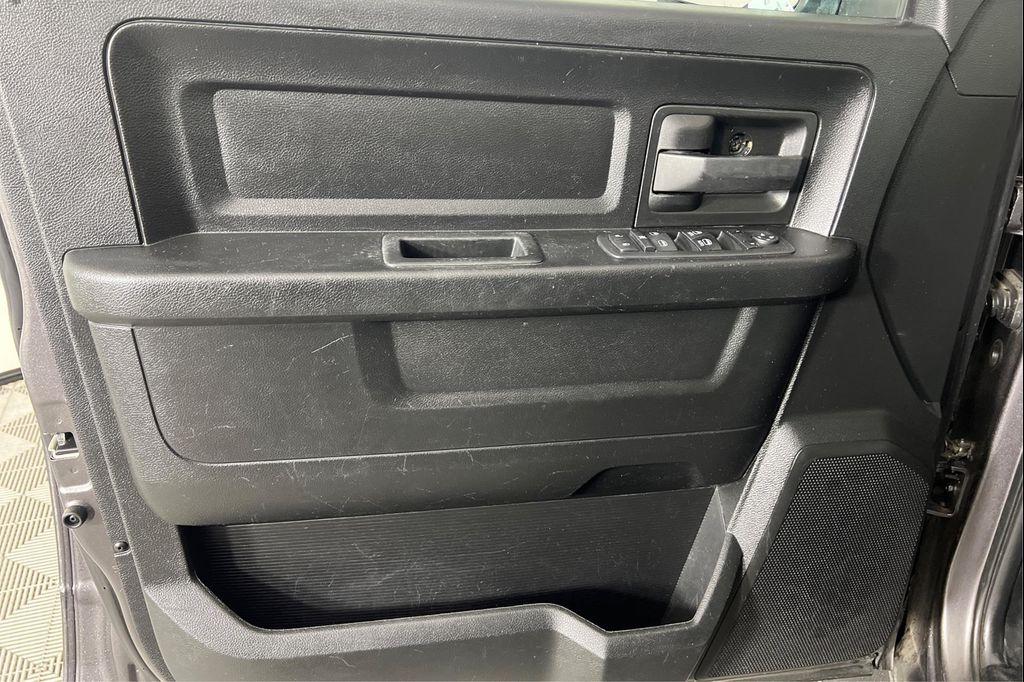 used 2020 Ram 1500 Classic car, priced at $28,995