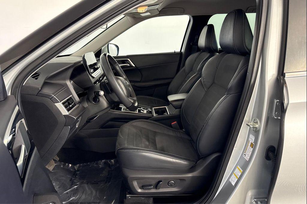 used 2023 Mitsubishi Outlander car, priced at $22,995