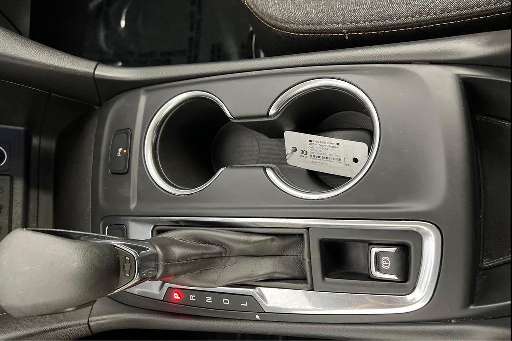 used 2024 Chevrolet Equinox car, priced at $22,995