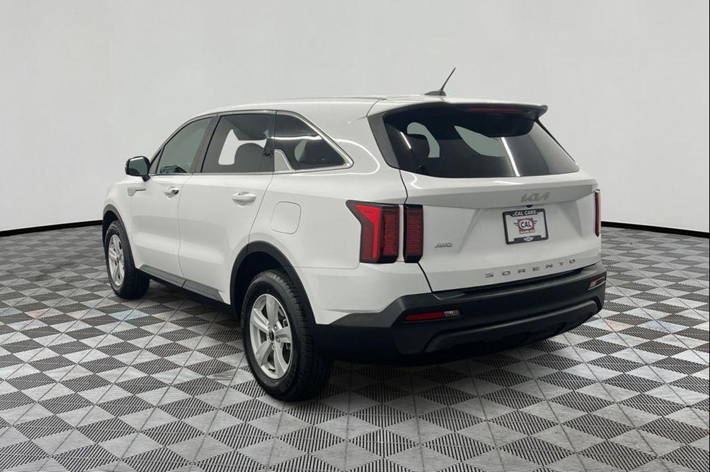 used 2022 Kia Sorento car, priced at $19,995
