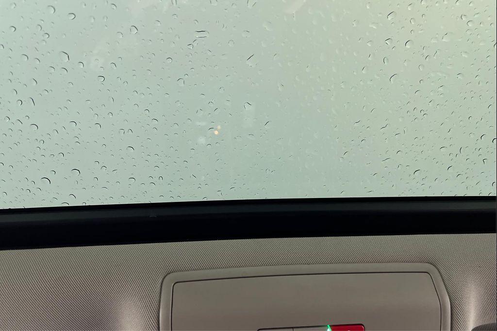 used 2021 Volkswagen Atlas car, priced at $20,995