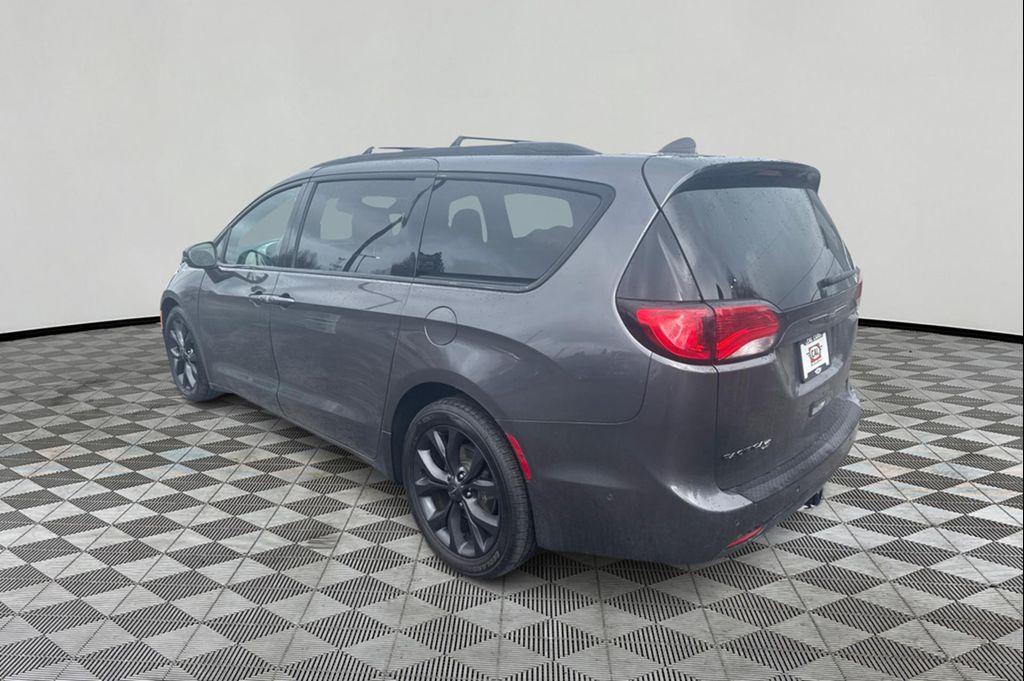 used 2020 Chrysler Pacifica car, priced at $21,995