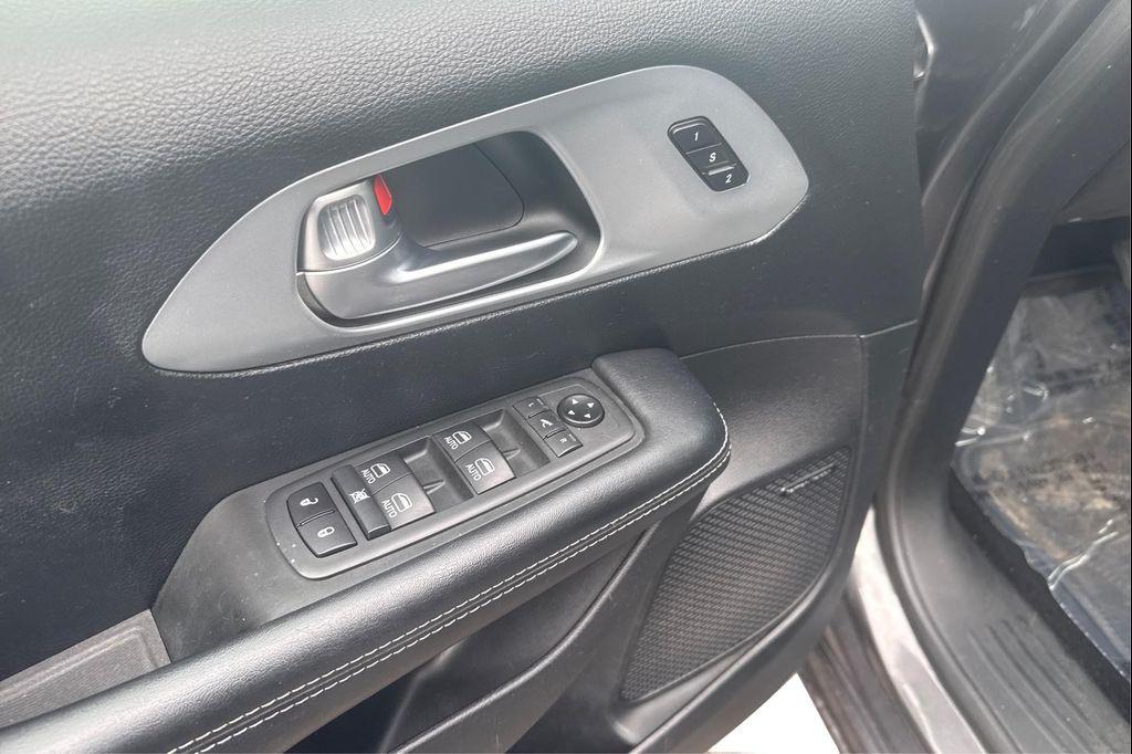 used 2020 Chrysler Pacifica car, priced at $21,995