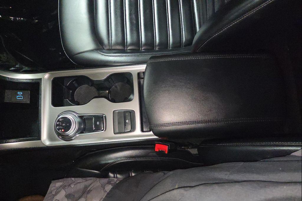 used 2024 Ford Edge car, priced at $22,995