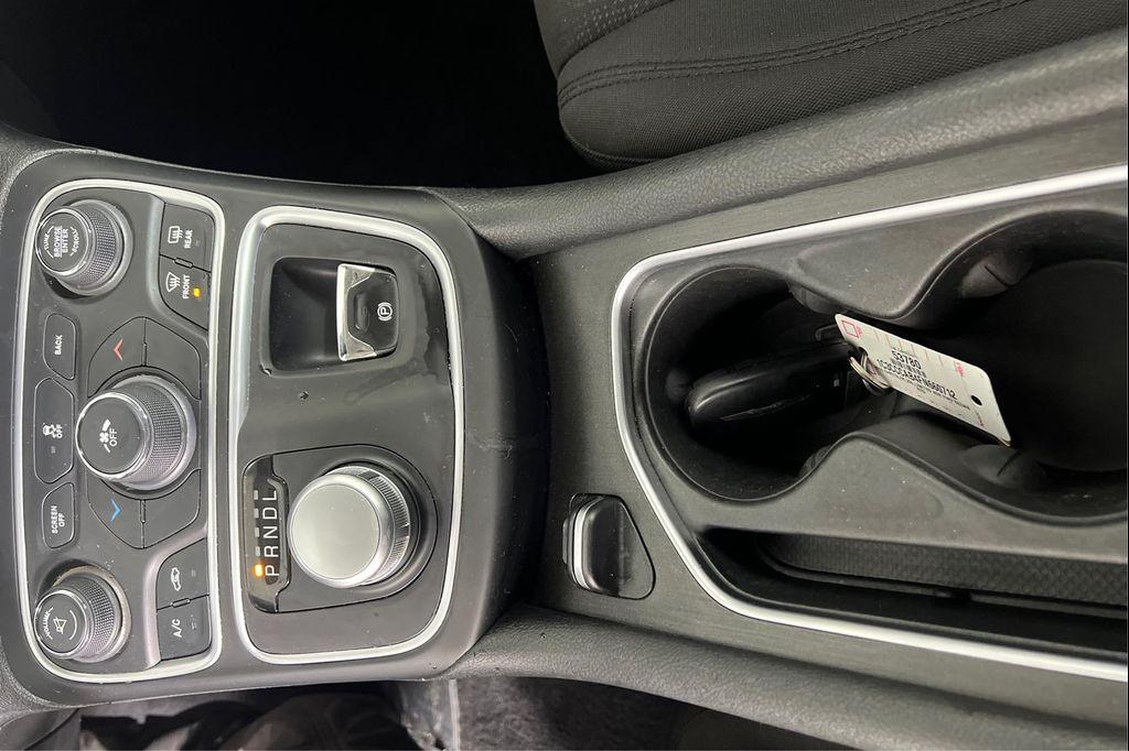 used 2015 Chrysler 200 car, priced at $10,995