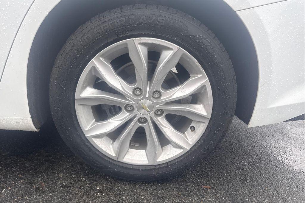 used 2019 Chevrolet Malibu car, priced at $14,995