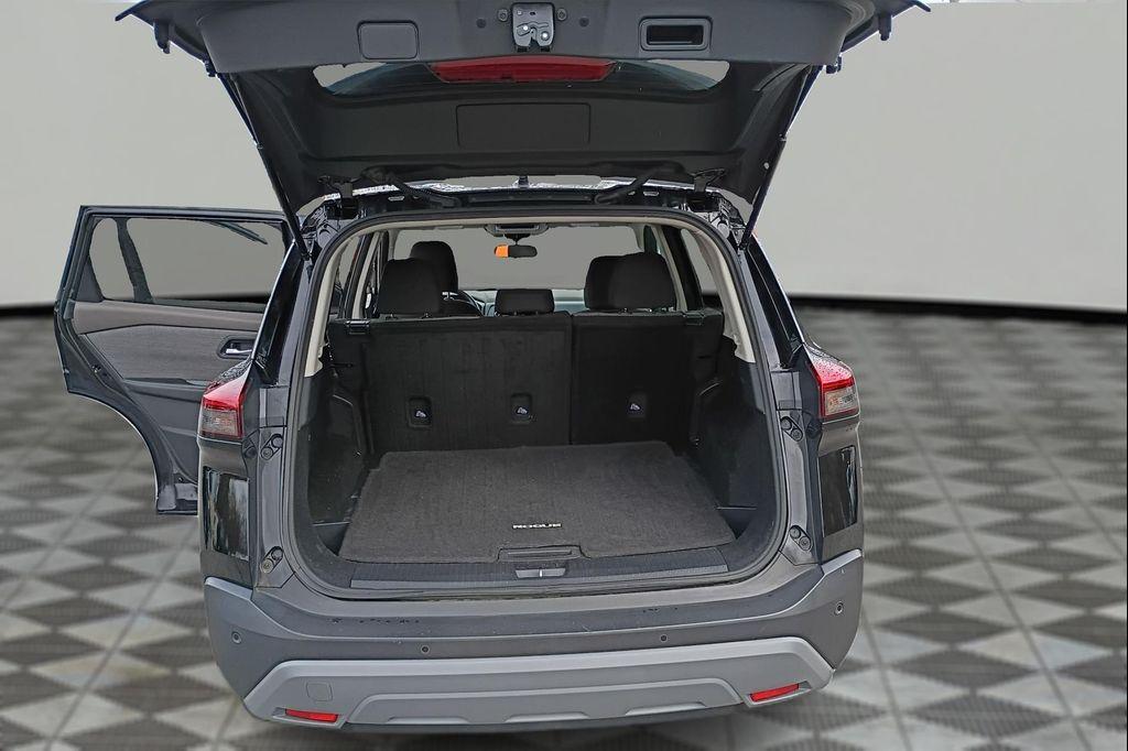 used 2021 Nissan Rogue car, priced at $19,995